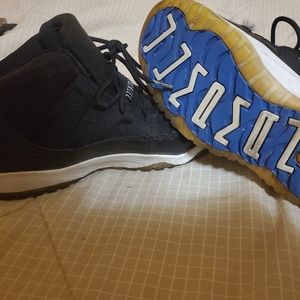 Air Jordan 11 Retro GS 'Space Jam' 2009